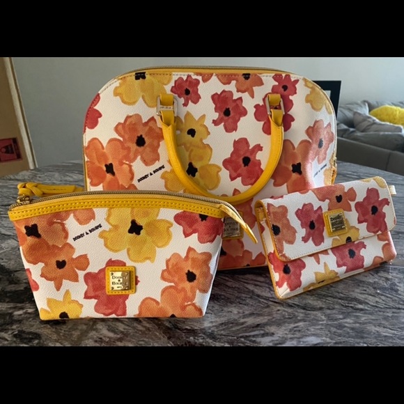 BRAND NEW, NEVER USED, THREE (3) PIECE DOONEY & BOURKE BLOOM SERIES IN YELLOW. - Picture 3 of 5